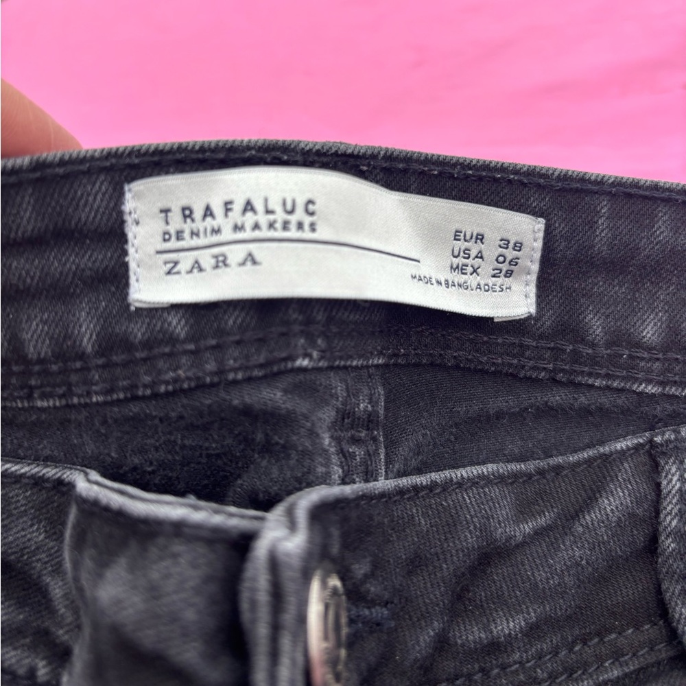 Zara - Picture 2 of 2
